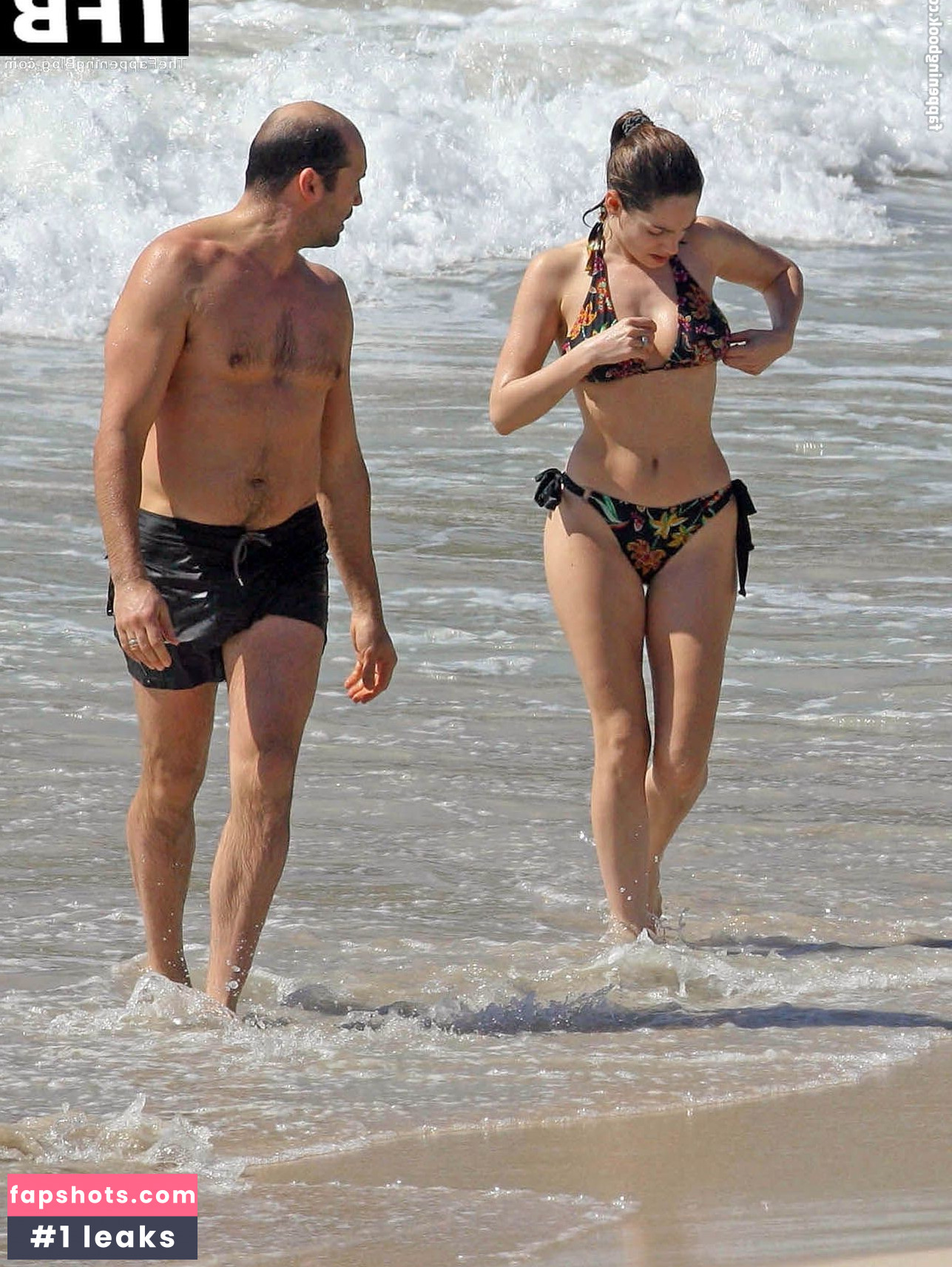 Kelly Brook gallery photo #463