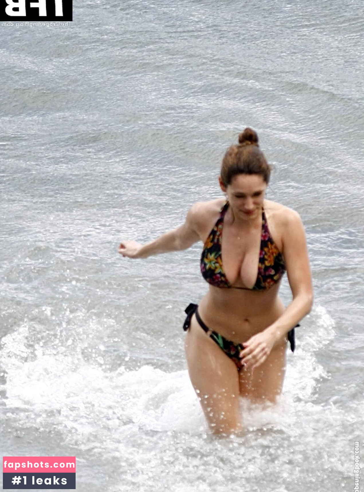 Kelly Brook gallery photo #464