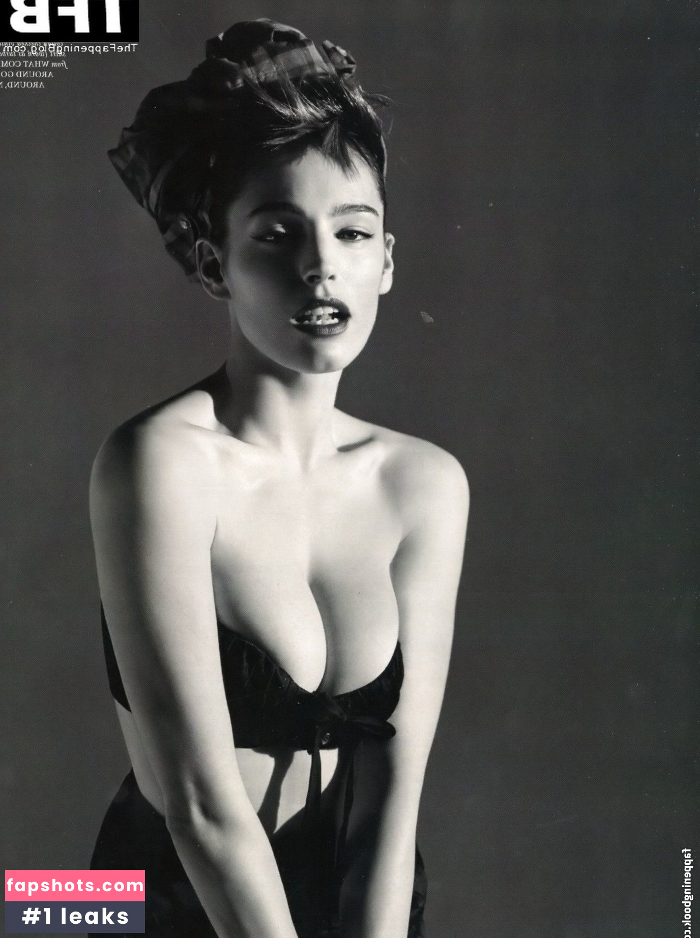 Kelly Brook gallery photo #513