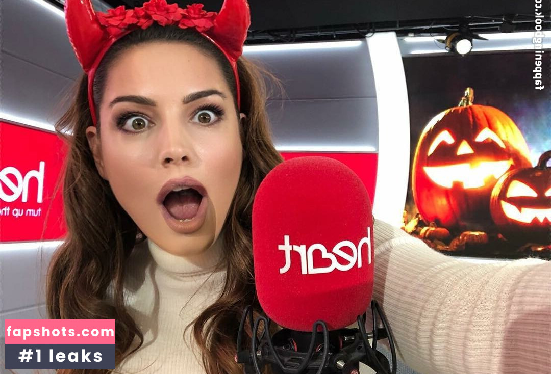 Kelly Brook gallery photo #77