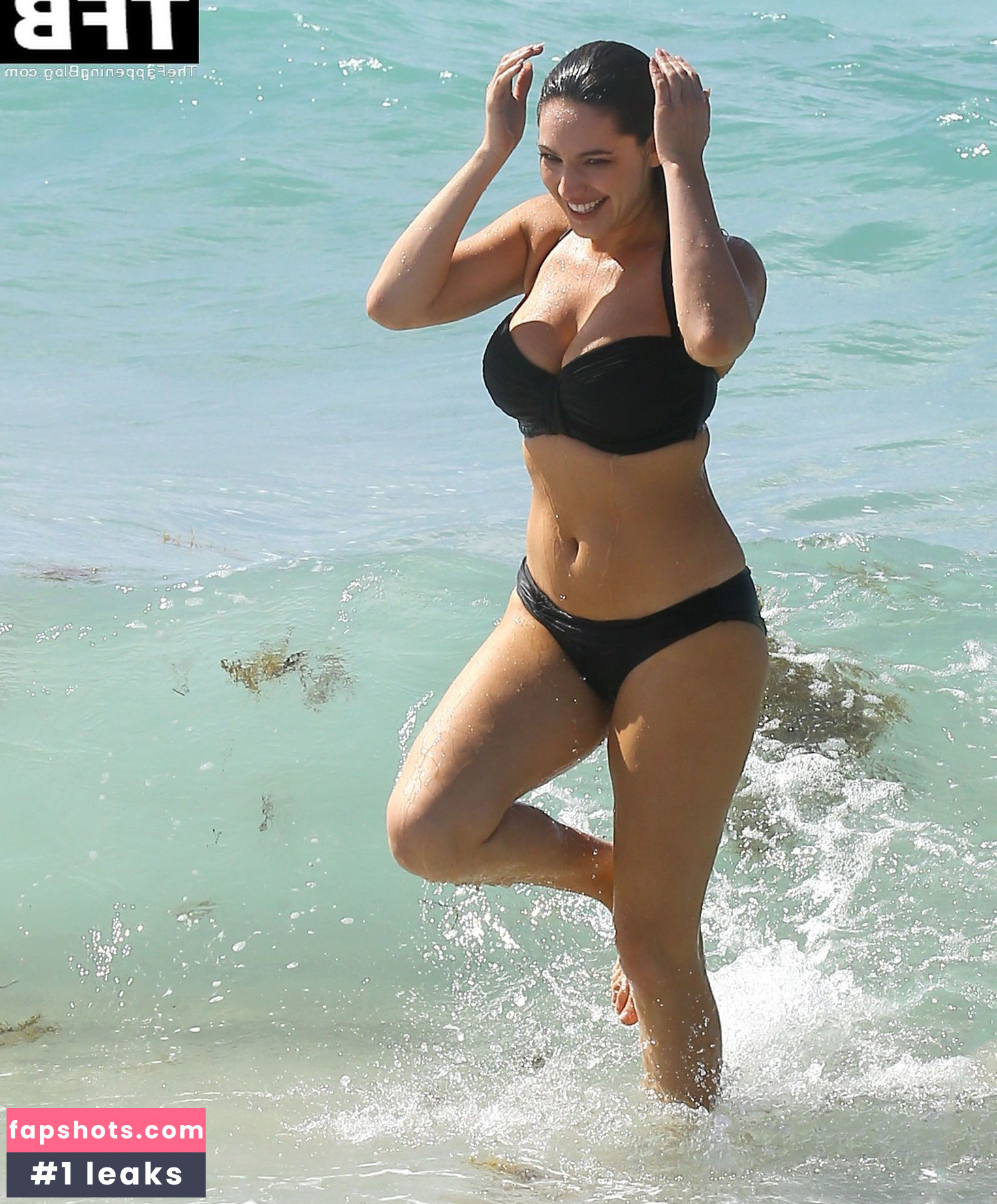 Kelly Brook gallery photo #774