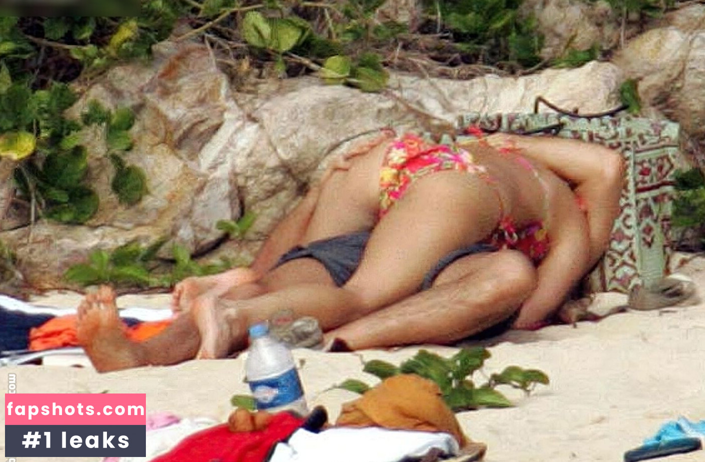 Kelly Brook gallery photo #80