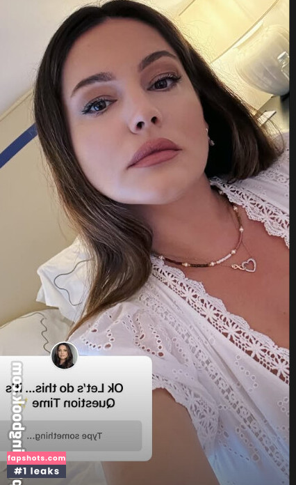 Kelly Brook gallery photo #9