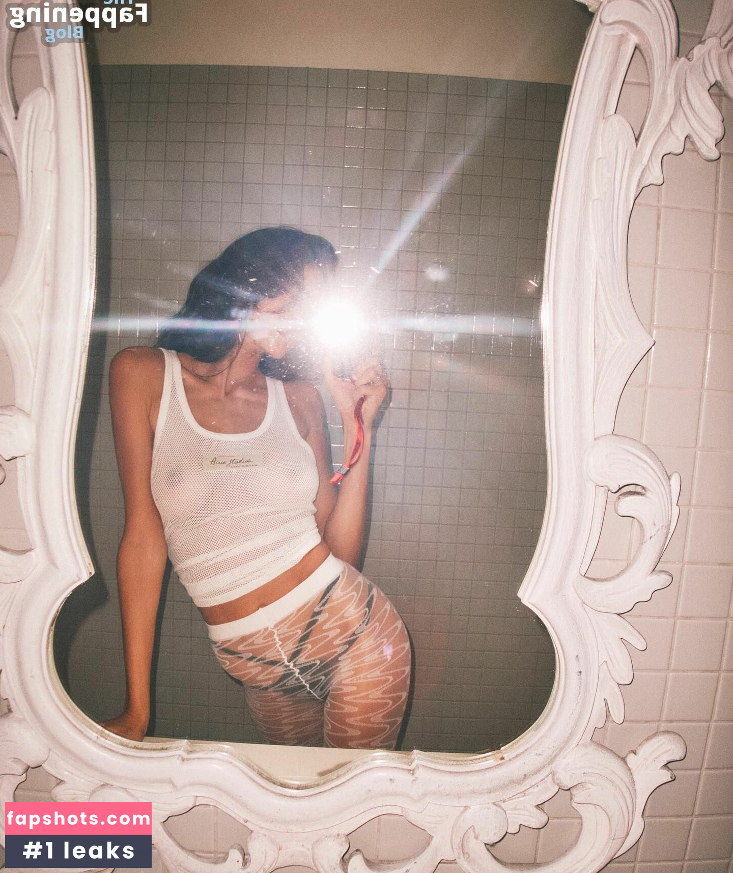 Kelly Gale gallery photo #118