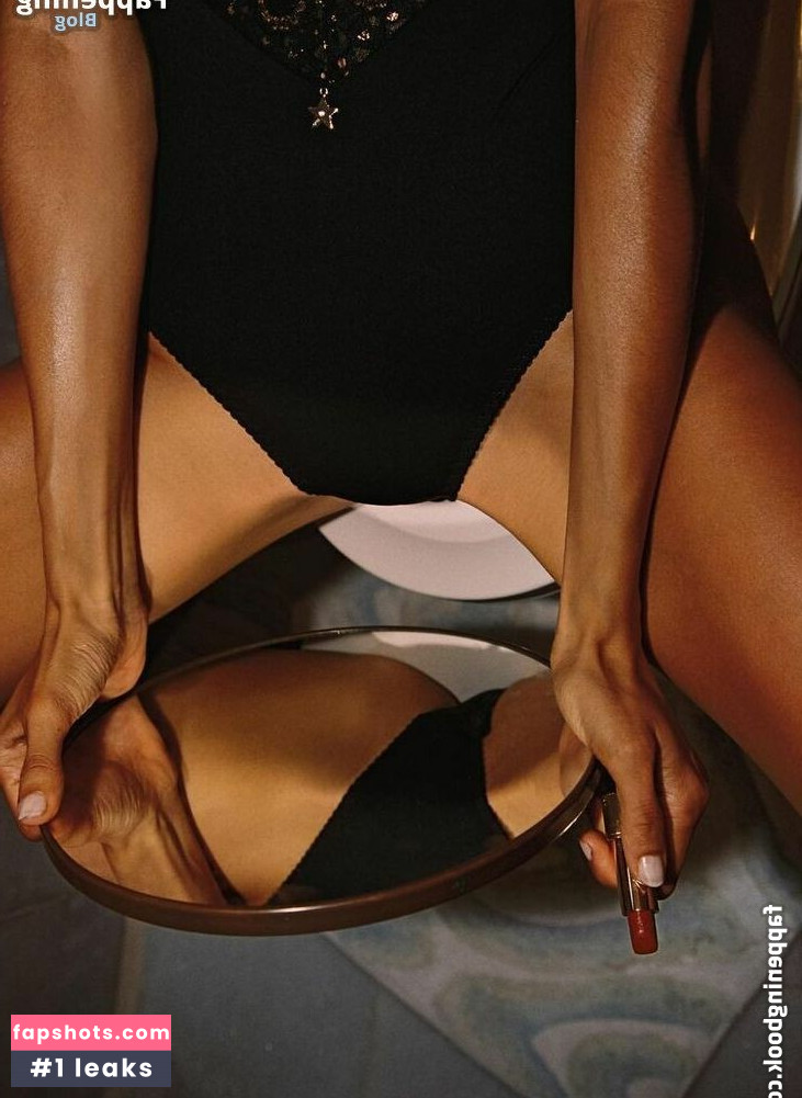 Kelly Gale gallery photo #121