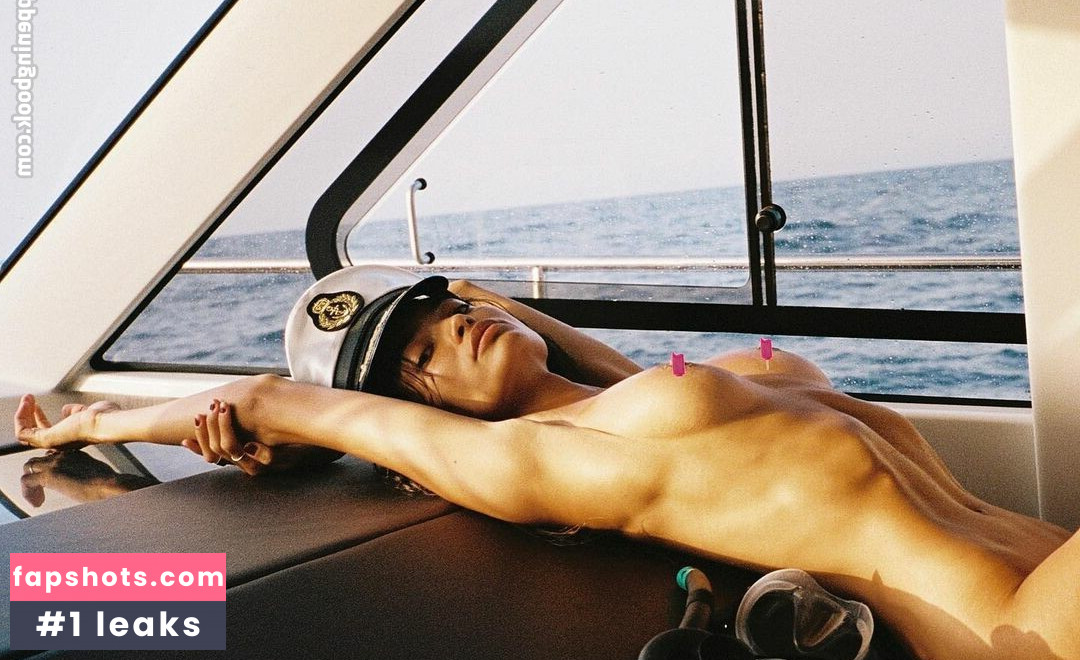 Kelly Gale gallery photo #140