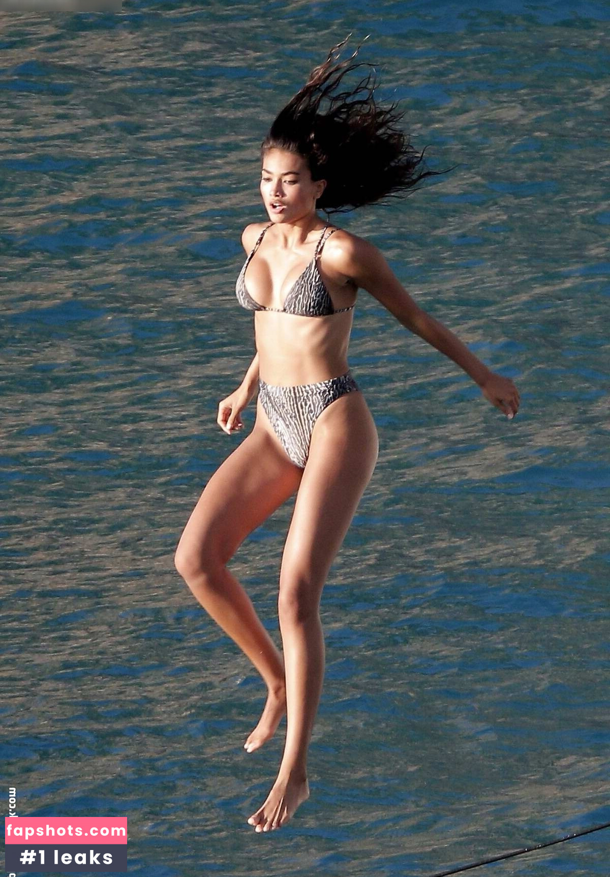 Kelly Gale gallery photo #17