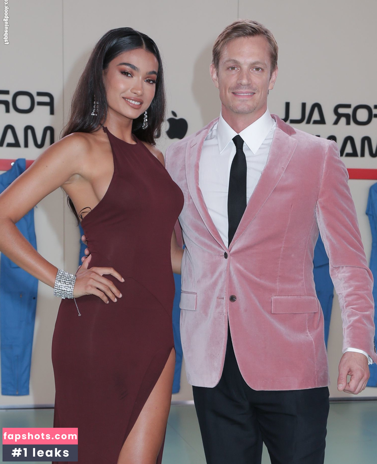 Kelly Gale gallery photo #349