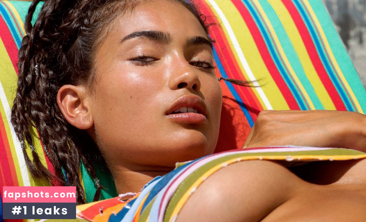 Kelly Gale gallery photo #379