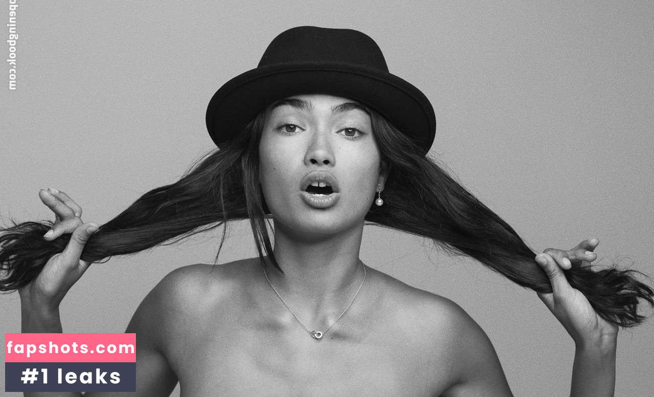 Kelly Gale gallery photo #381