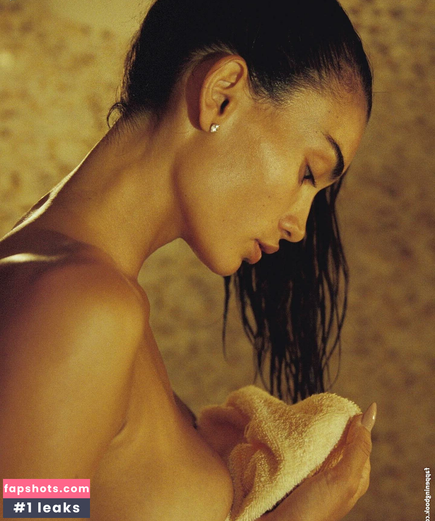 Kelly Gale gallery photo #5