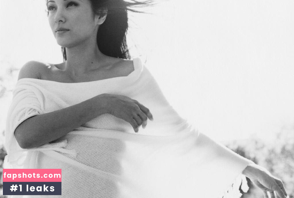 Kelly Hu gallery photo #2