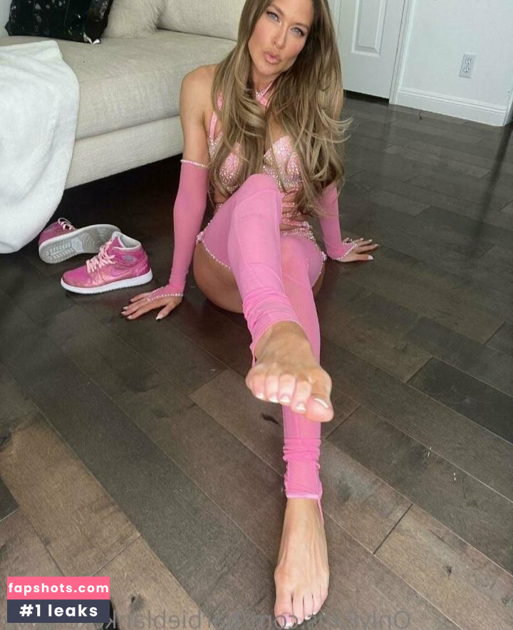 Kelly Kelly gallery photo #50