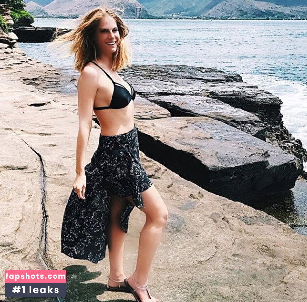 Kelly Kruger gallery photo #10