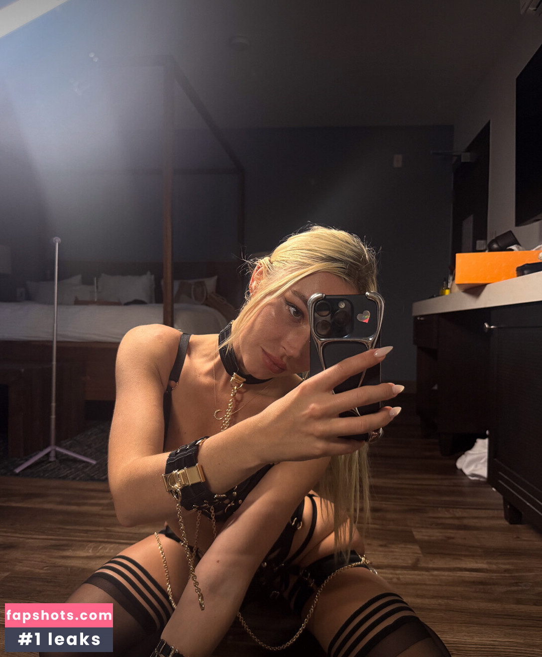 Kelly Lauren gallery photo #2