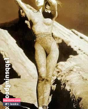 Kelly LeBrock Filtración Desnuda OnlyFans Foto #9 - Fapshots