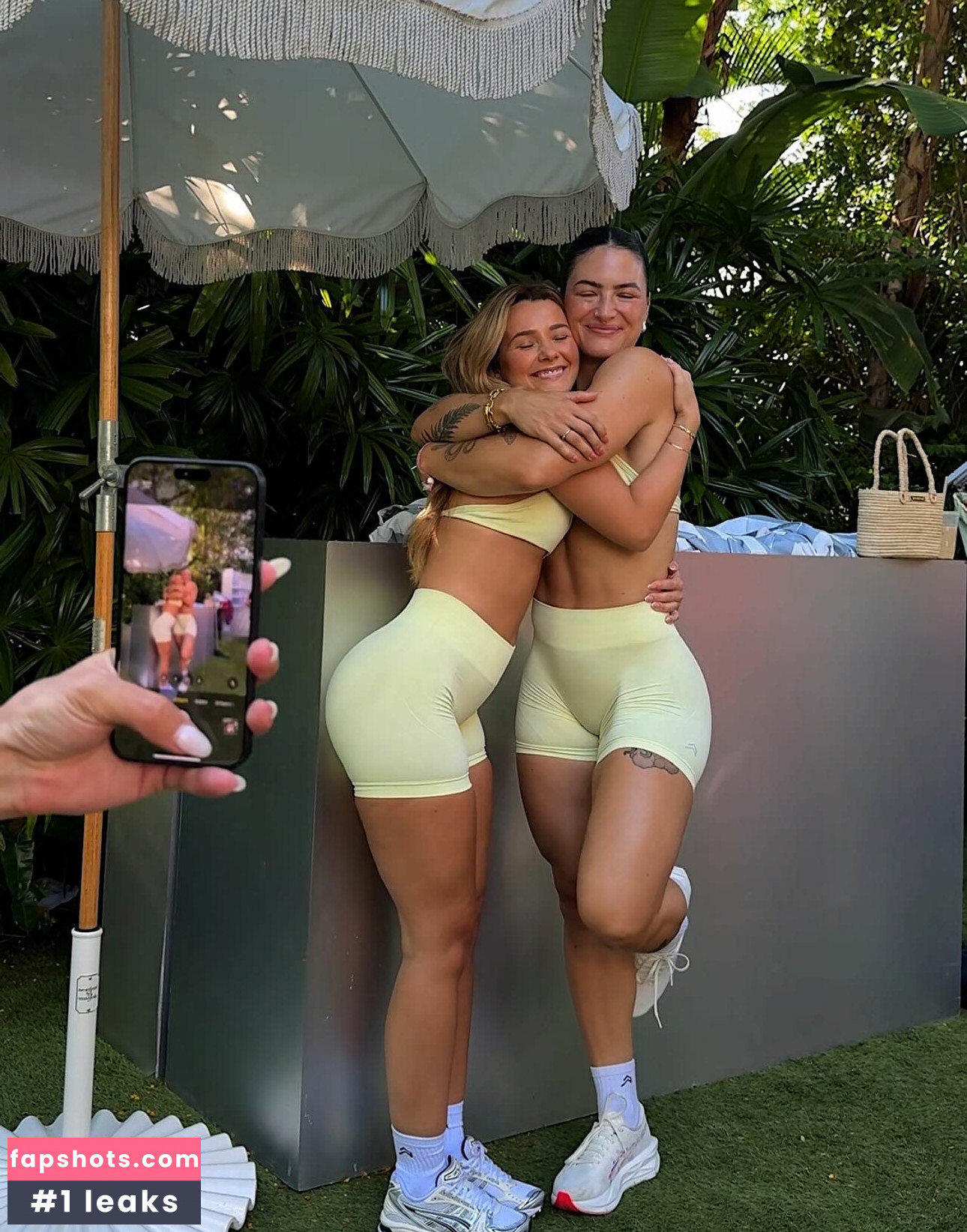 Kelly Matthews gallery photo #12