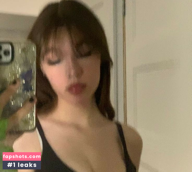 Kelly Michalita gallery photo #2