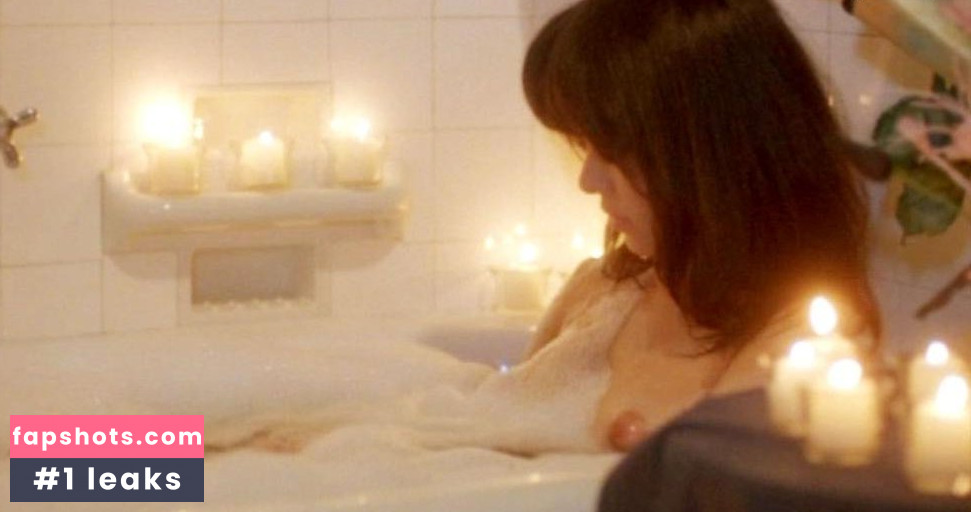 Kelly Randall gallery photo #3