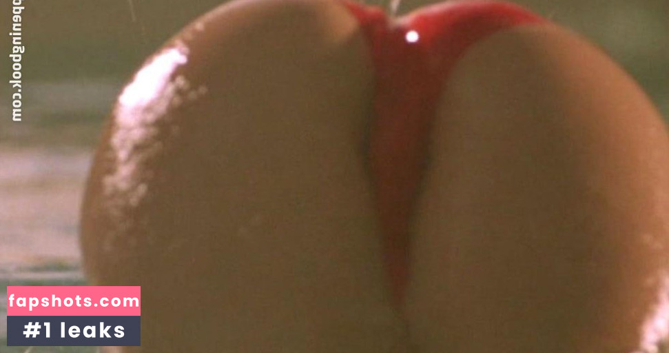 Kelly Randall gallery photo #4