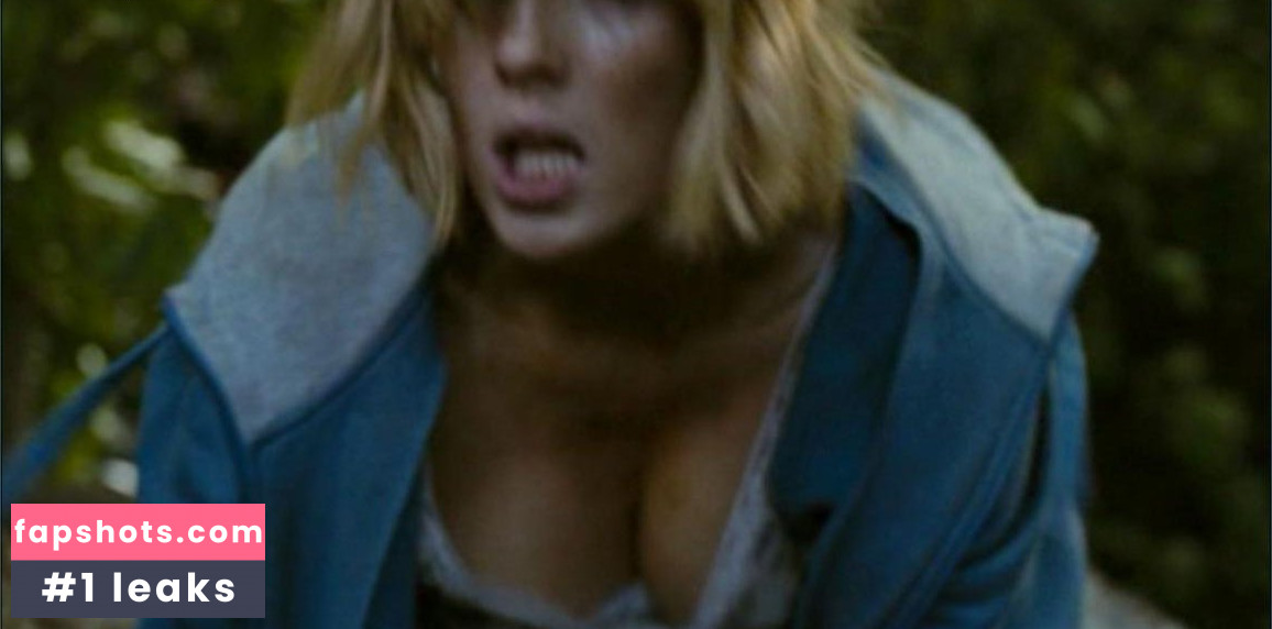 Kelly Reilly gallery photo #108