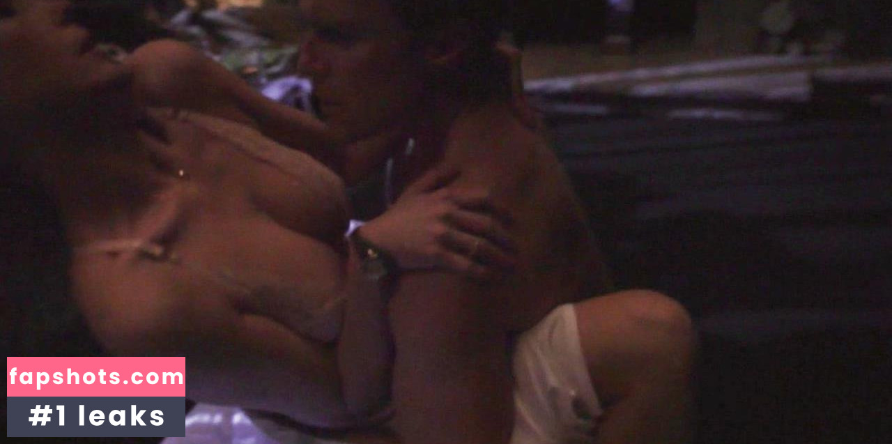 Kelly Reilly gallery photo #118