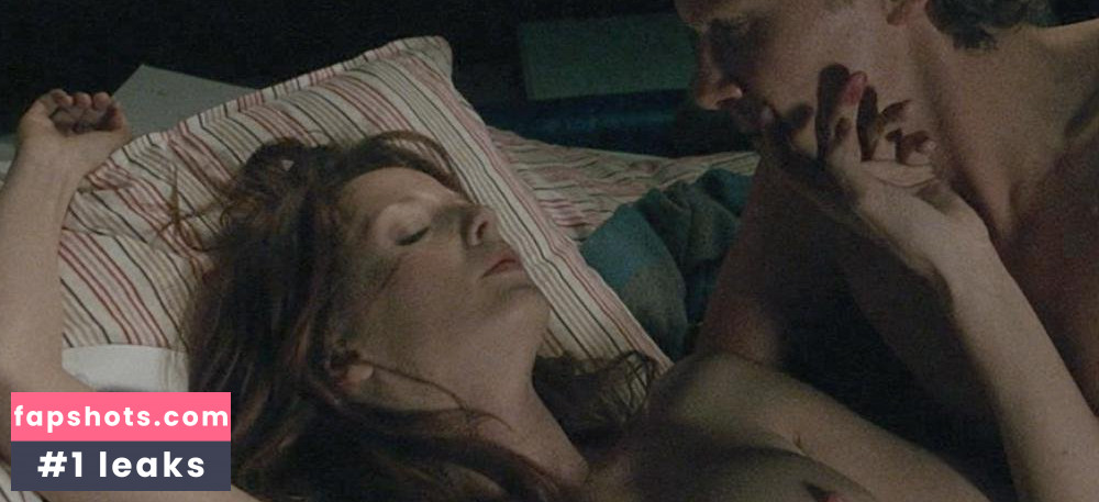 Kelly Reilly gallery photo #94