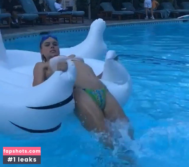 Kelly Rohrbach gallery photo #236