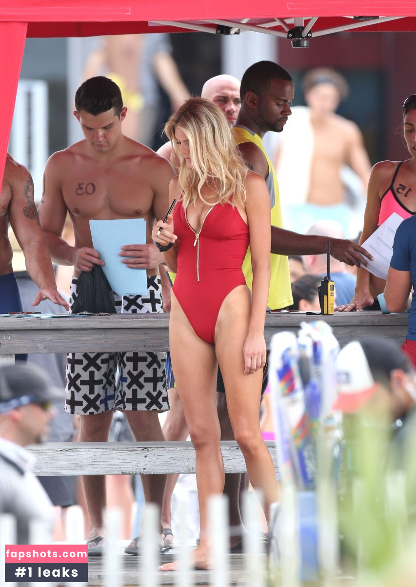 Kelly Rohrbach gallery photo #369