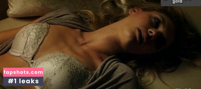 Kelly Rohrbach gallery photo #5