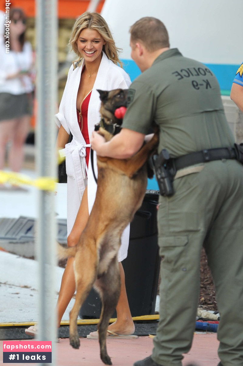 Kelly Rohrbach gallery photo #406