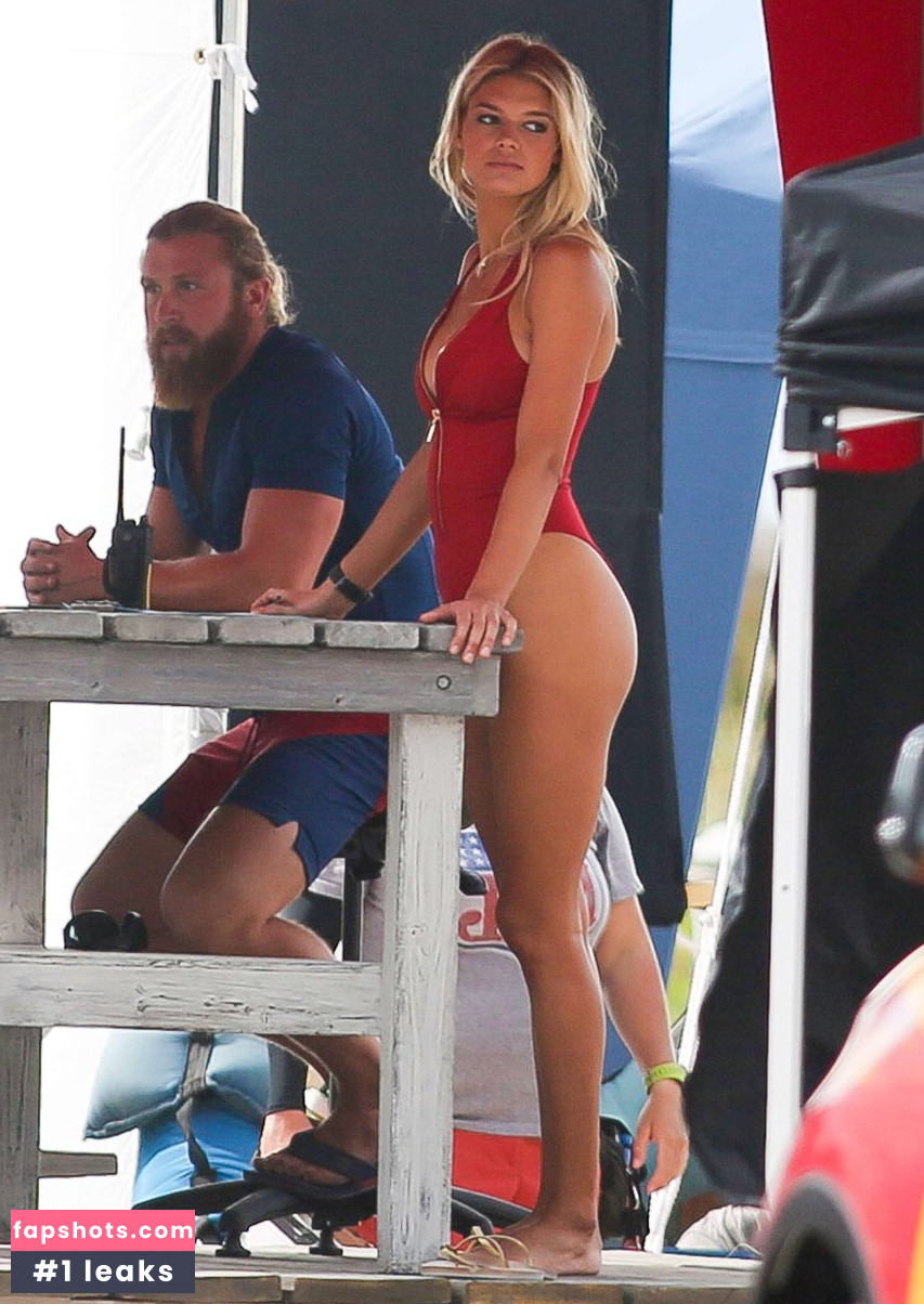 Kelly Rohrbach gallery photo #420