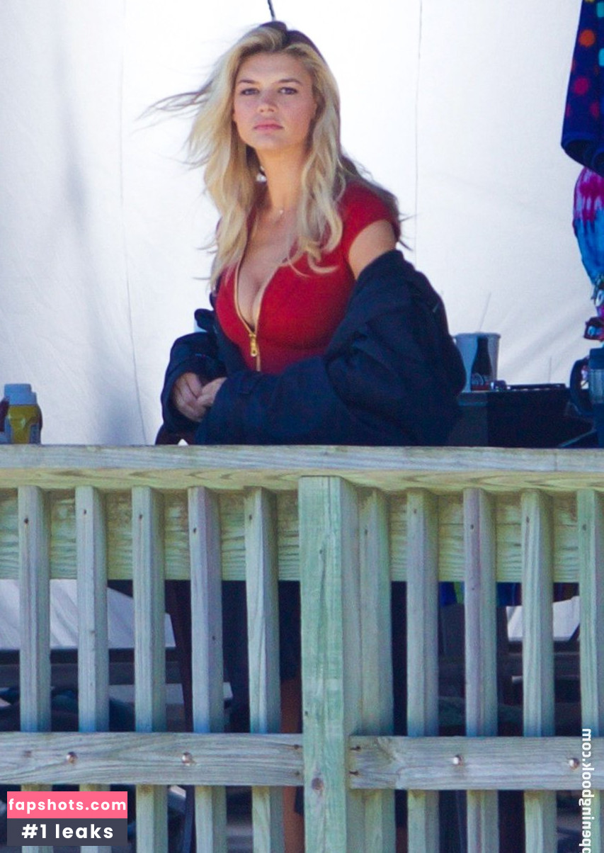 Kelly Rohrbach gallery photo #447