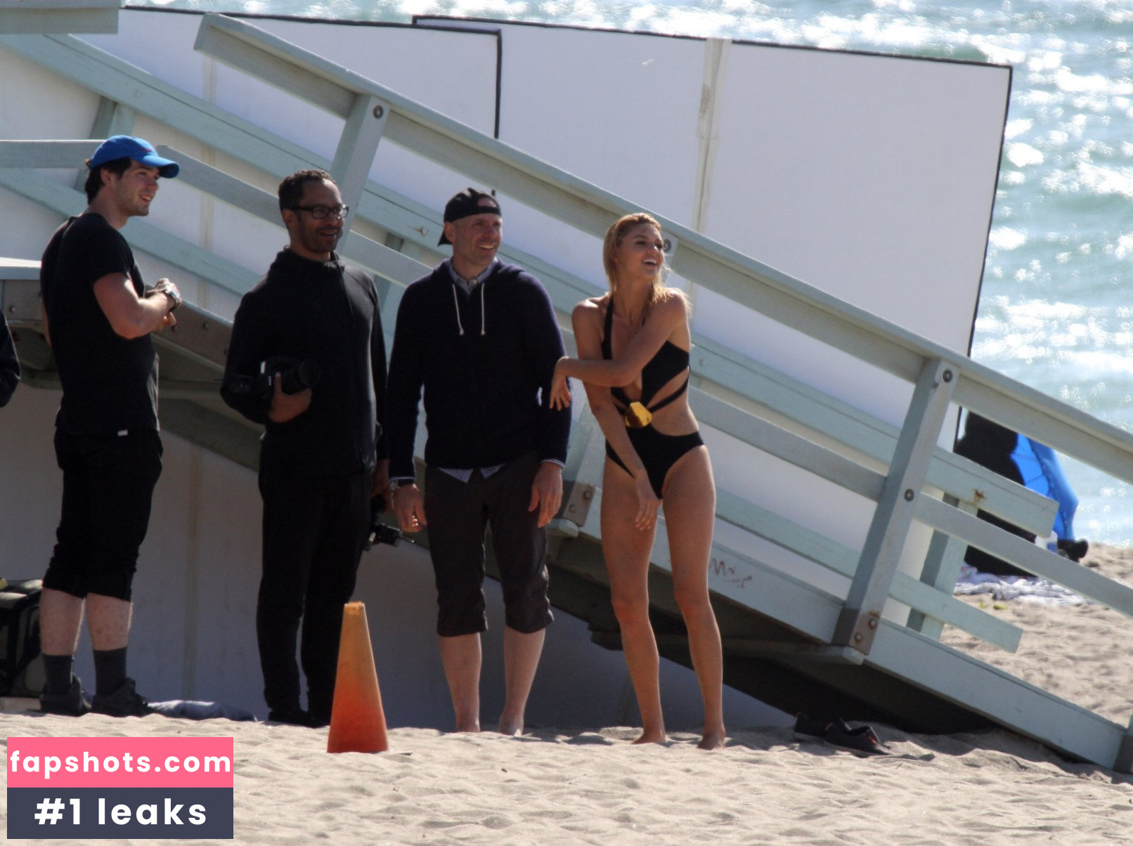 Kelly Rohrbach gallery photo #512