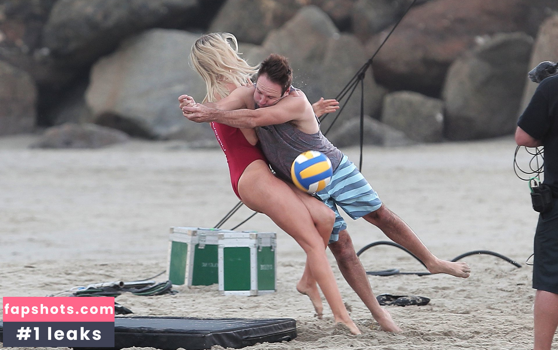 Kelly Rohrbach gallery photo #573