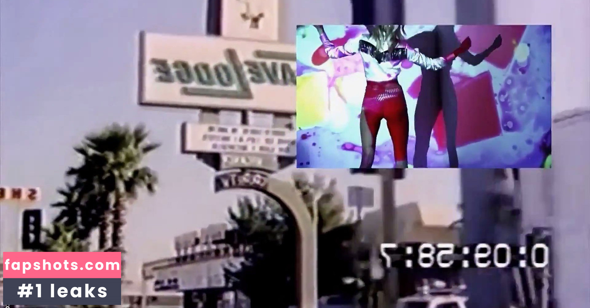 Kelly Rohrbach gallery photo #594