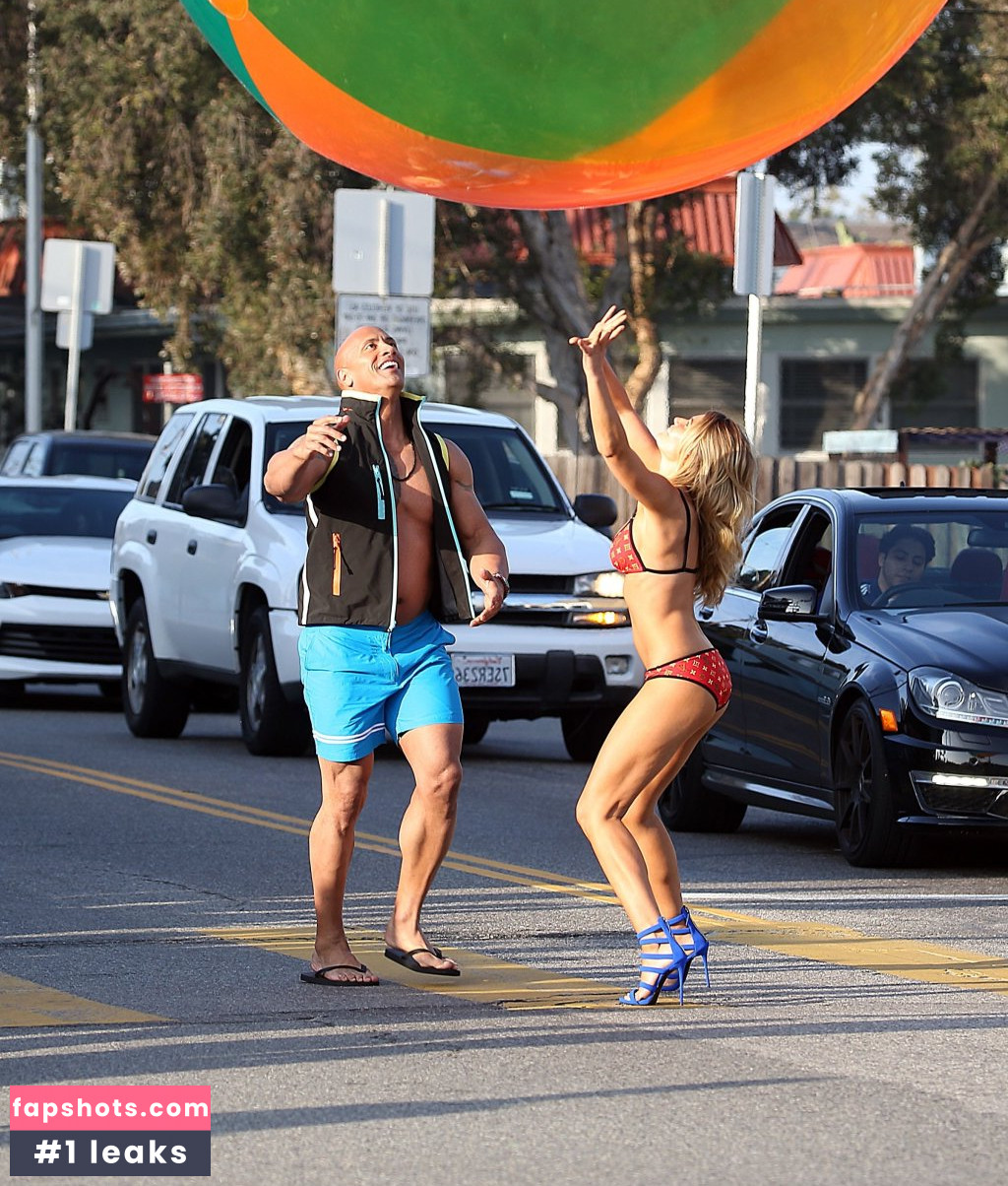 Kelly Rohrbach gallery photo #640