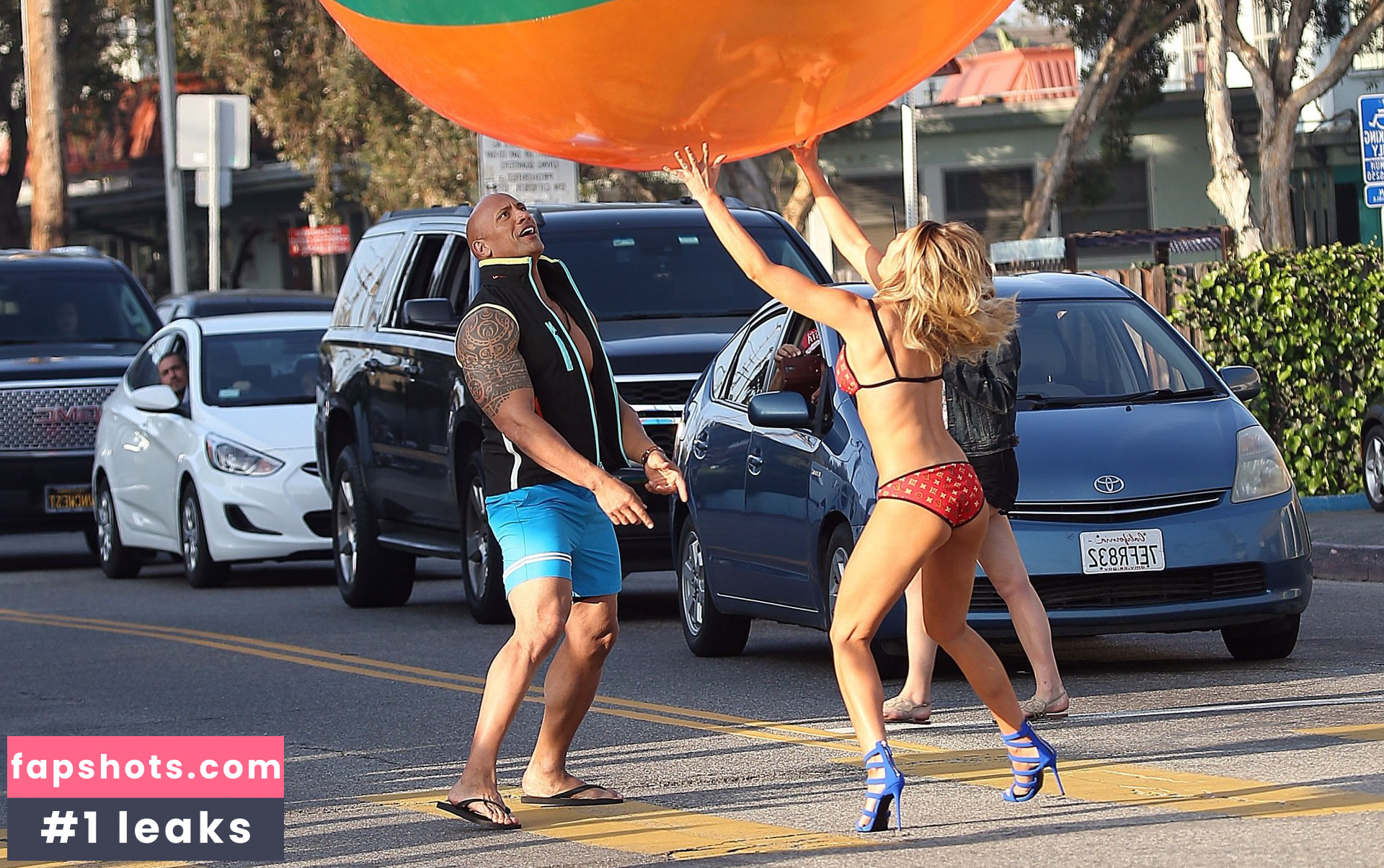 Kelly Rohrbach gallery photo #641