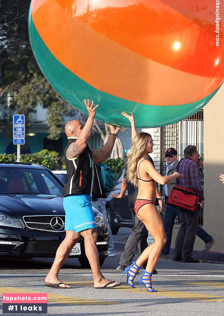 Kelly Rohrbach gallery photo #646