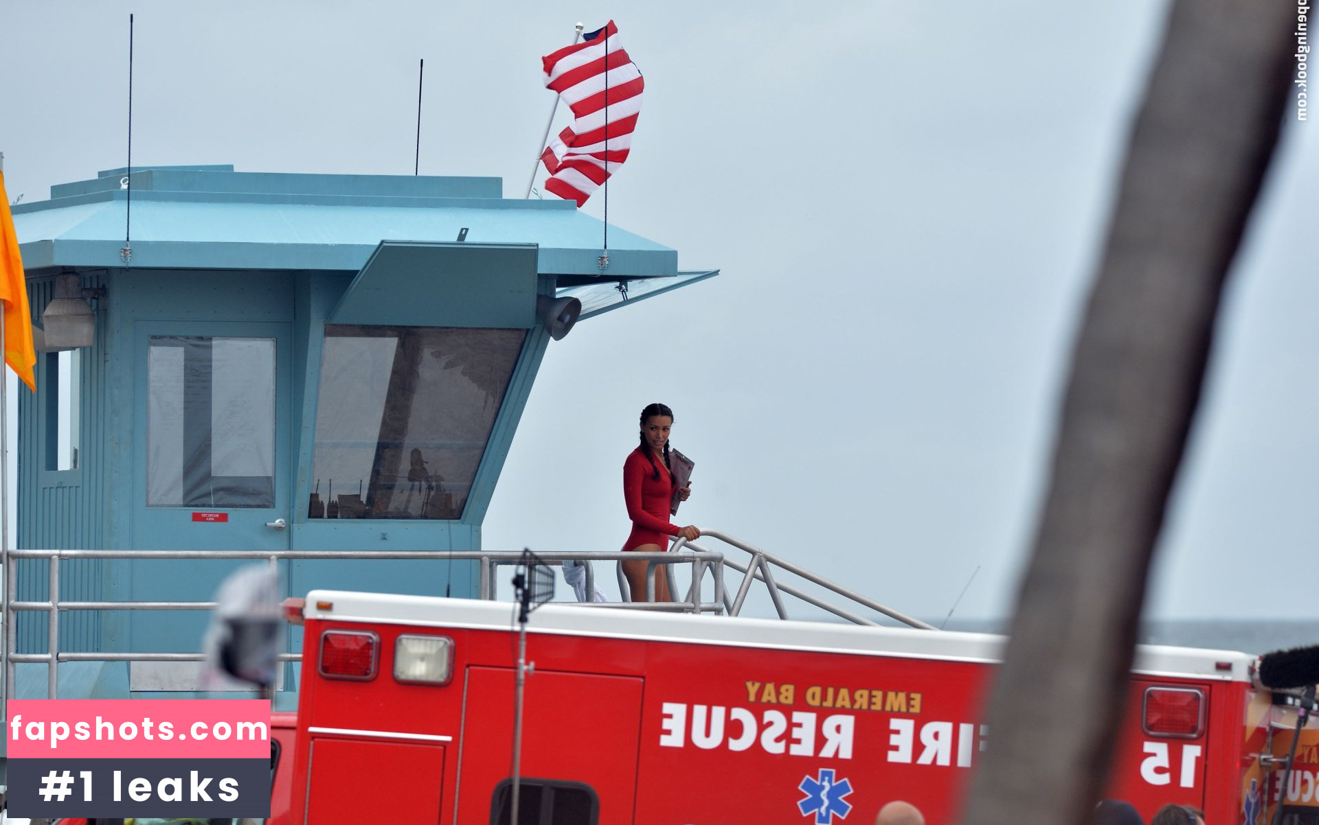 Kelly Rohrbach gallery photo #710