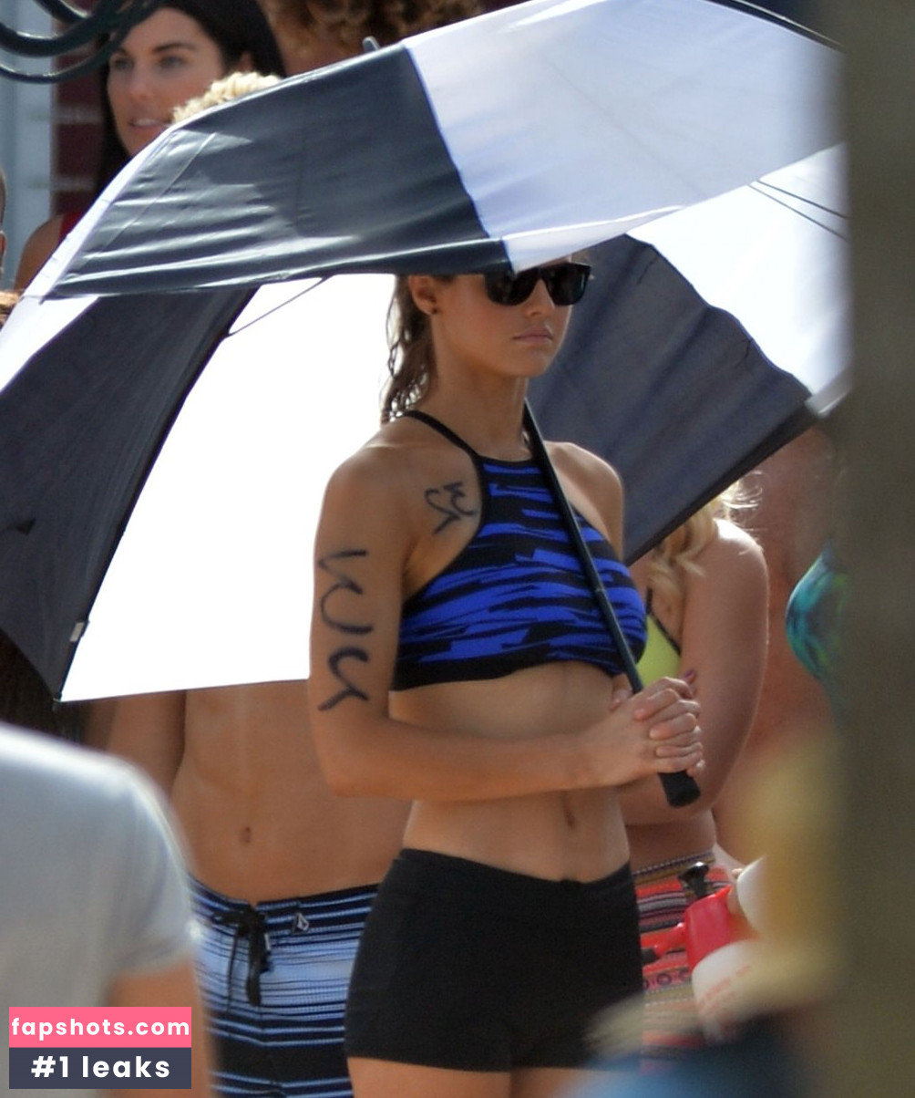 Kelly Rohrbach gallery photo #723