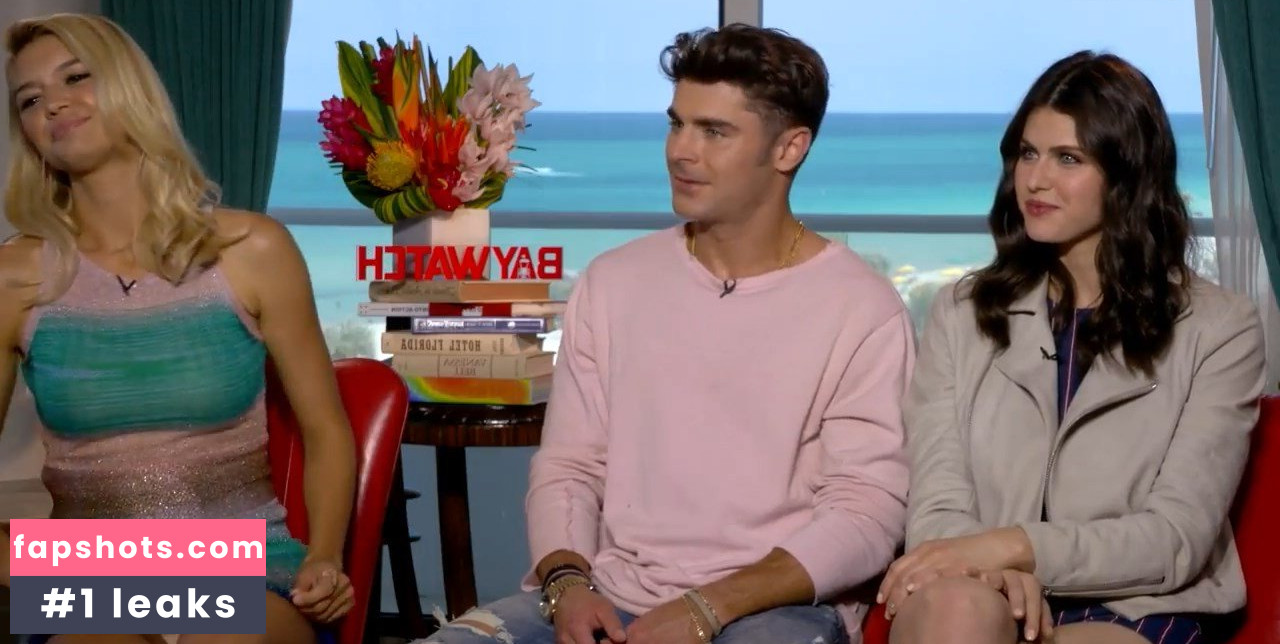 Kelly Rohrbach gallery photo #741