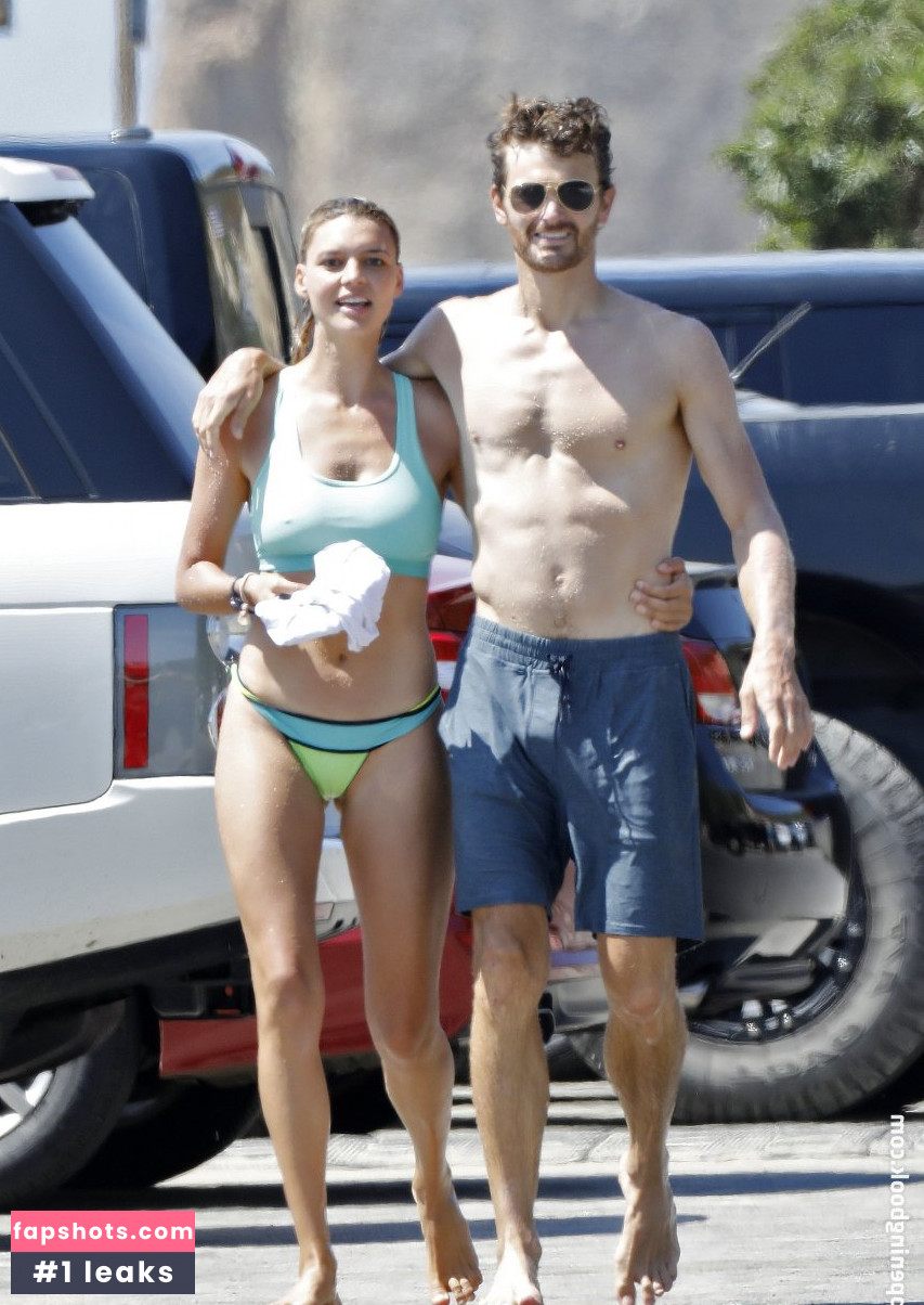 Kelly Rohrbach gallery photo #802