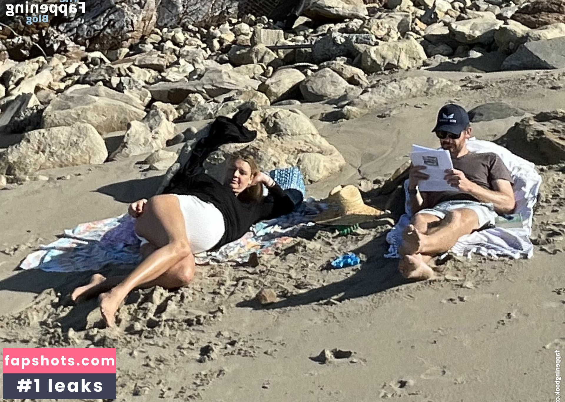 Kelly Rohrbach gallery photo #84