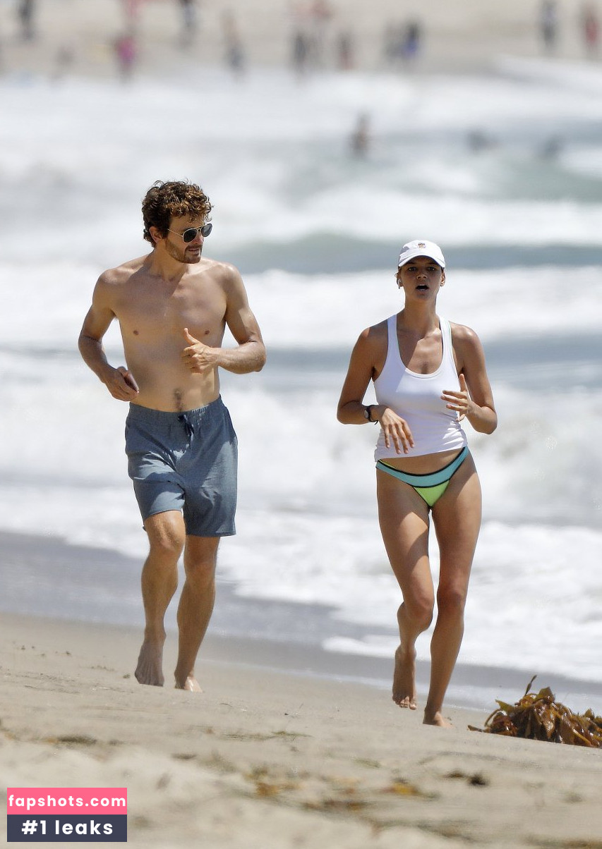 Kelly Rohrbach gallery photo #836