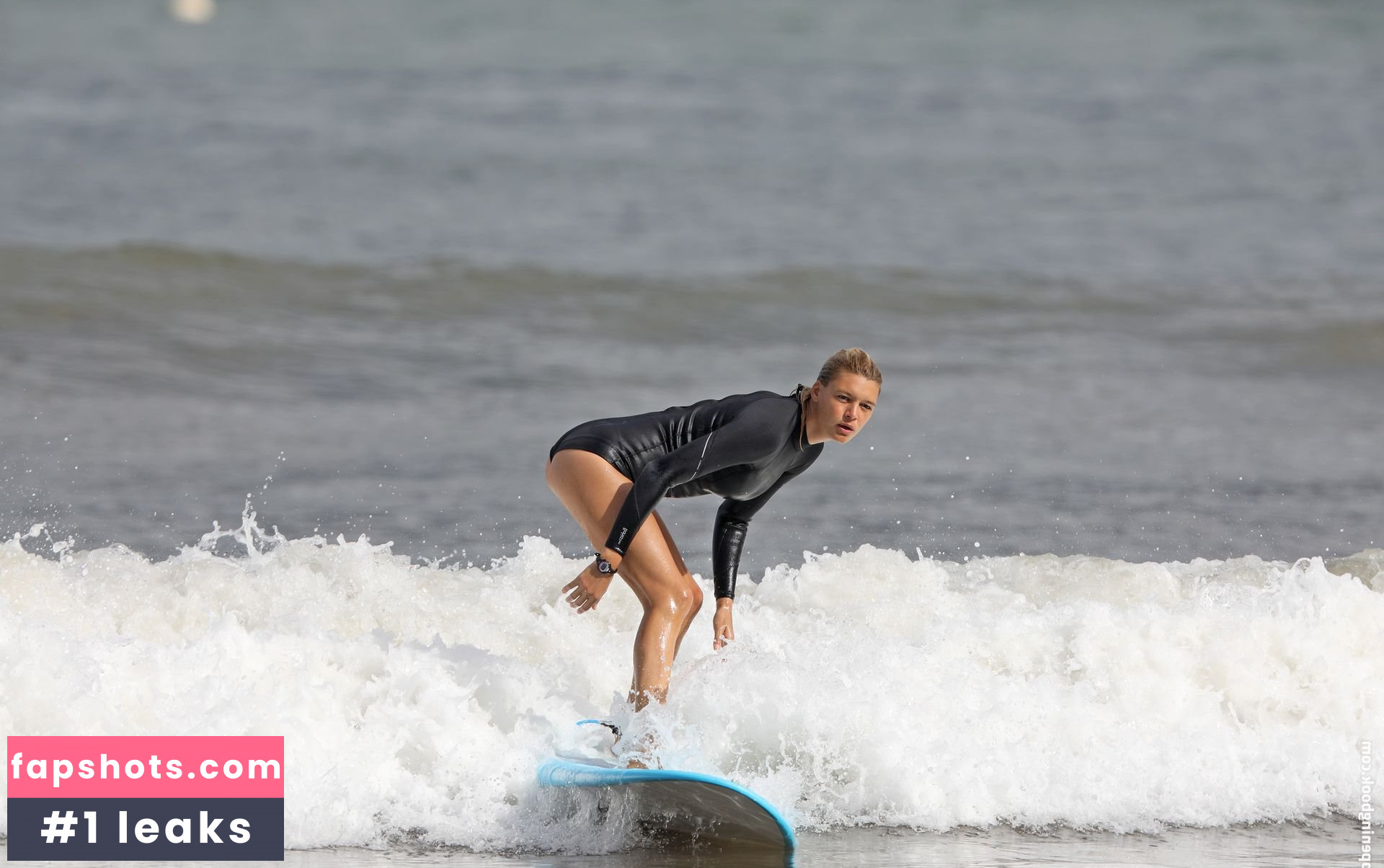 Kelly Rohrbach gallery photo #900