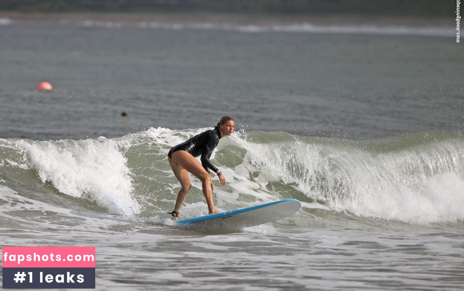 Kelly Rohrbach gallery photo #909