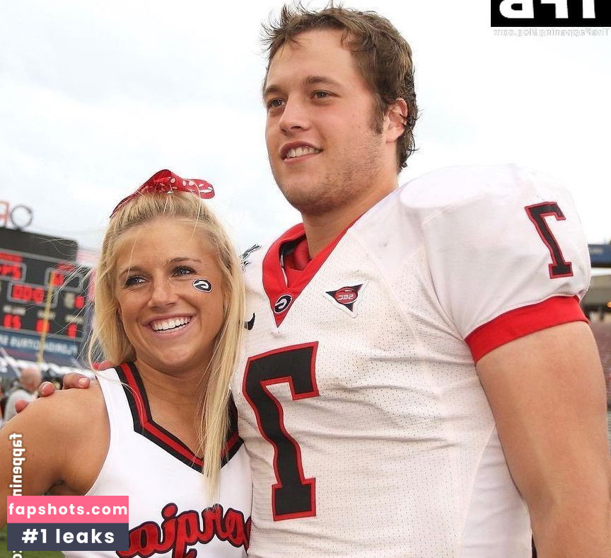 Kelly Stafford gallery photo #35