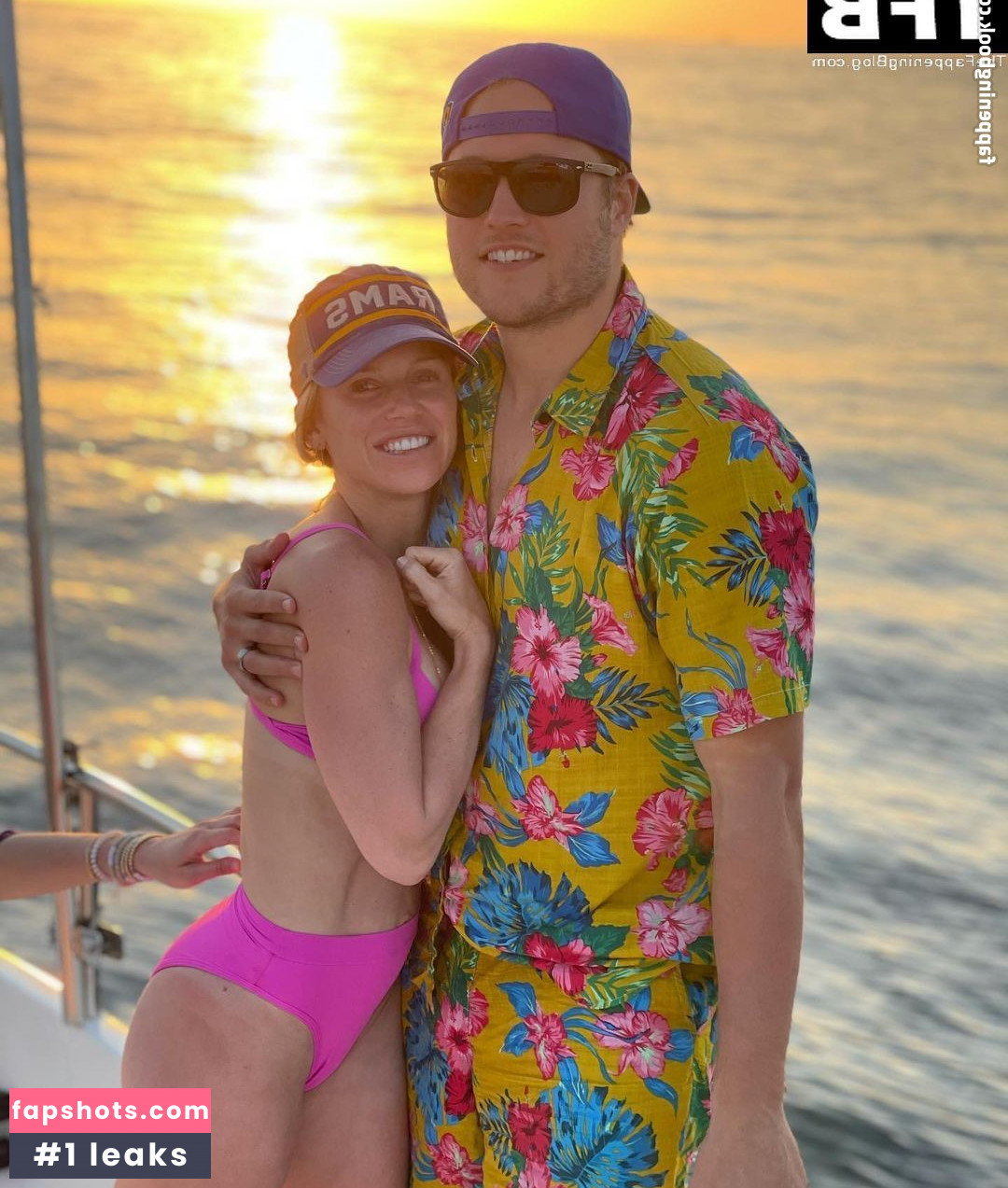 Kelly Stafford gallery photo #40