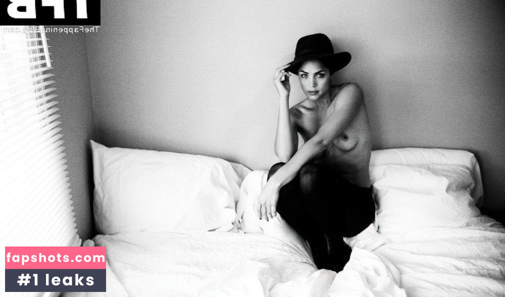 Kelly Thiebaud nude babe gallery